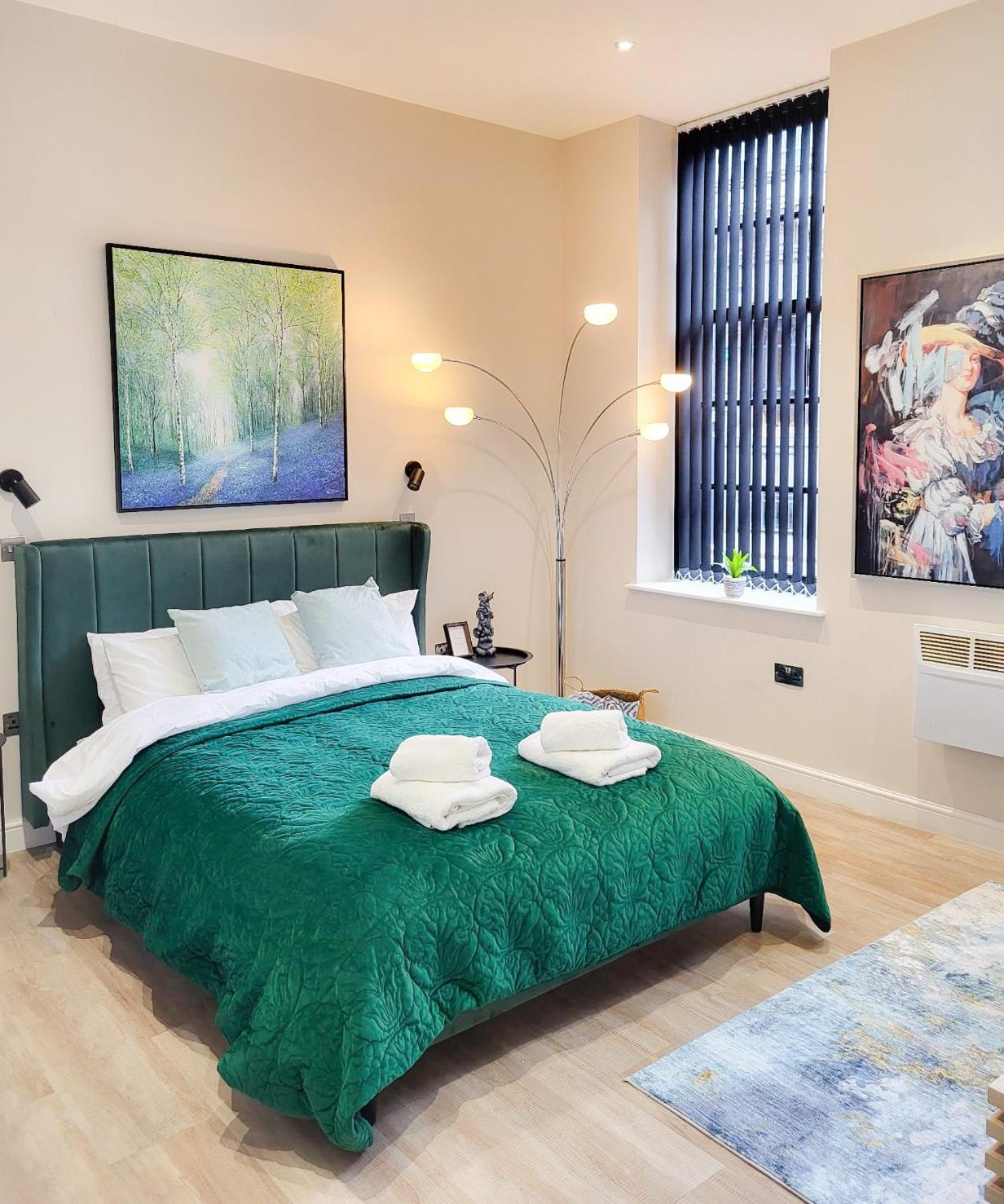 Beautiful Apartment & Central Location & King Size Bed Leeds  Eksteriør bilde